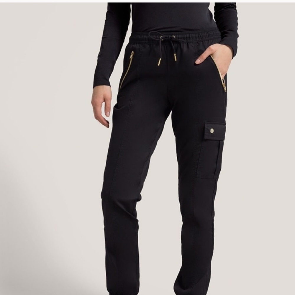 Black Jaanuu jogger style scrub pants